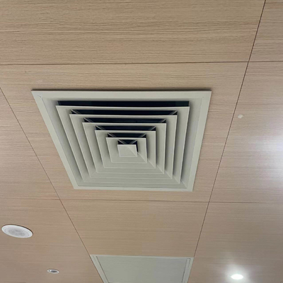 正方形アルミニウム1100の天井の空気拡散器は焼く終わる表面を耐火性にする