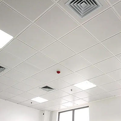 1.0mmの厚さアルミニウムは天井の金属の正方形でタイルを張る白い色を置く