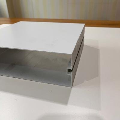 防音のAlumimumのホワイト ボックスのバッフルの天井300x100x1000mm