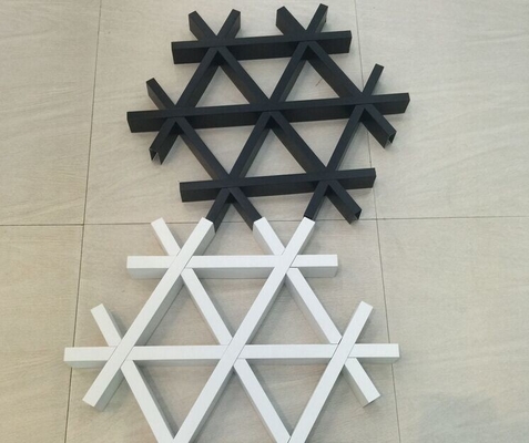 耐火性の100x100mmアルミニウム格子天井0.4mmの厚さ