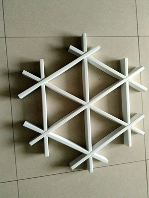 耐火性の100x100mmアルミニウム格子天井0.4mmの厚さ