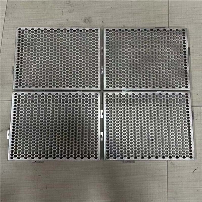 600X600mmのクラッディングの建物のための六角形の穴があいた金属の正面のアルミニウム パネル