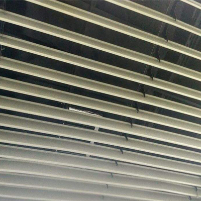 外壁の装飾のための耐火性アルミニウムBスクリーンの天井200x3000mm